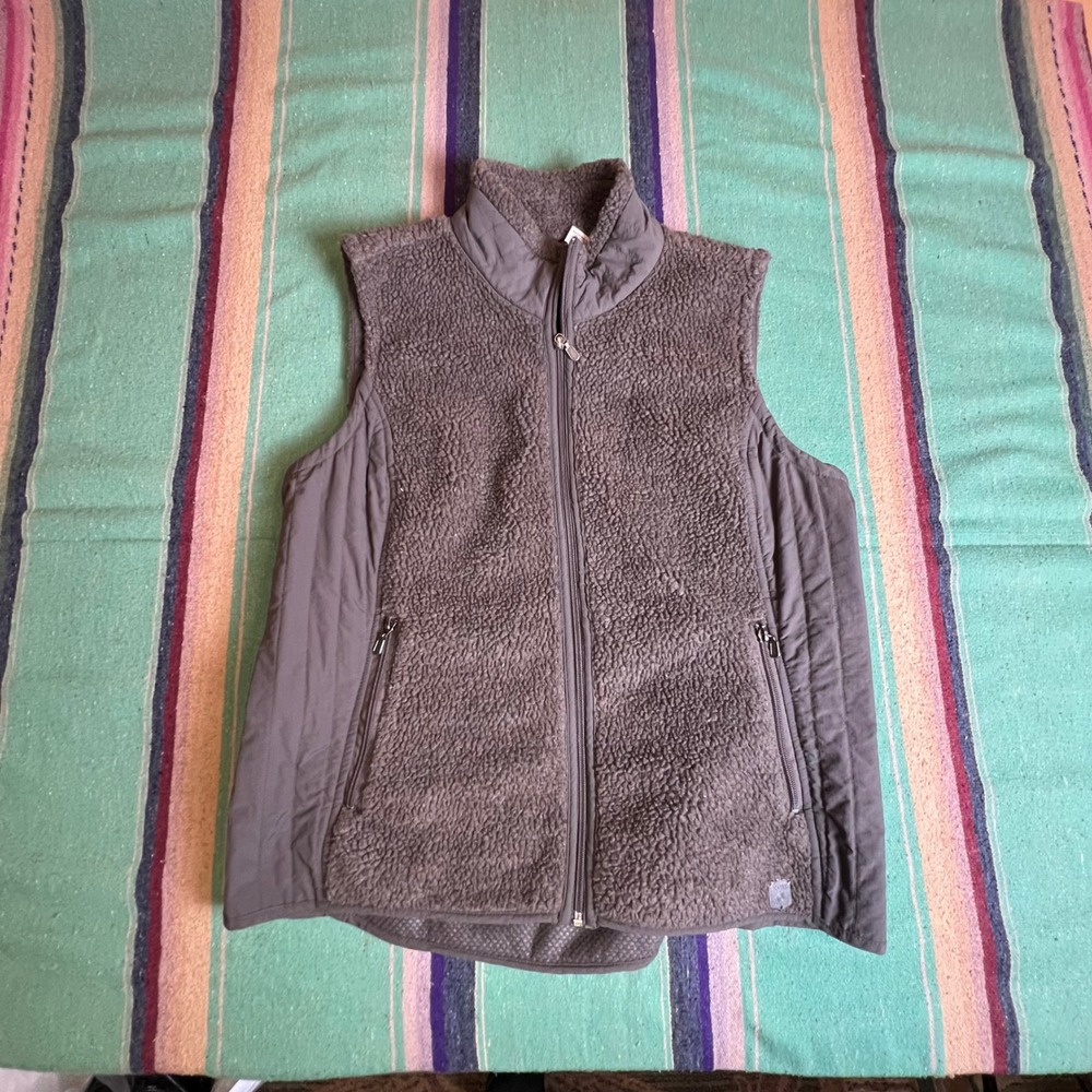 Deep pile Vest Womens XL Gray Sherpa Faux Fur Full Zip Quilted Mixed Media Vest